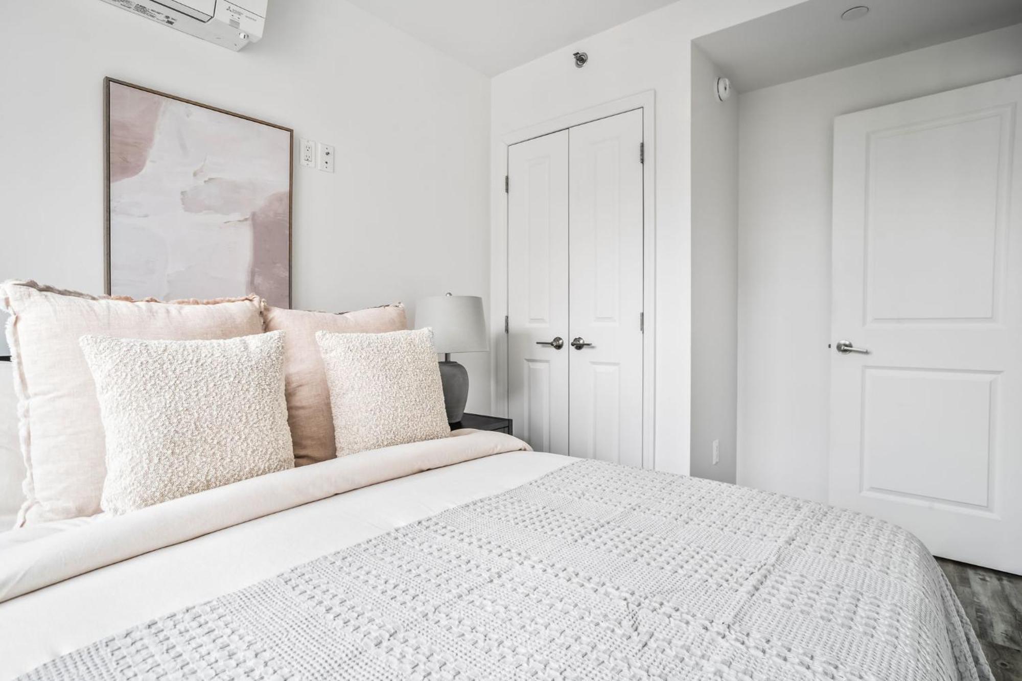 Stunning Modern 2bedroom Near Park And Times Square