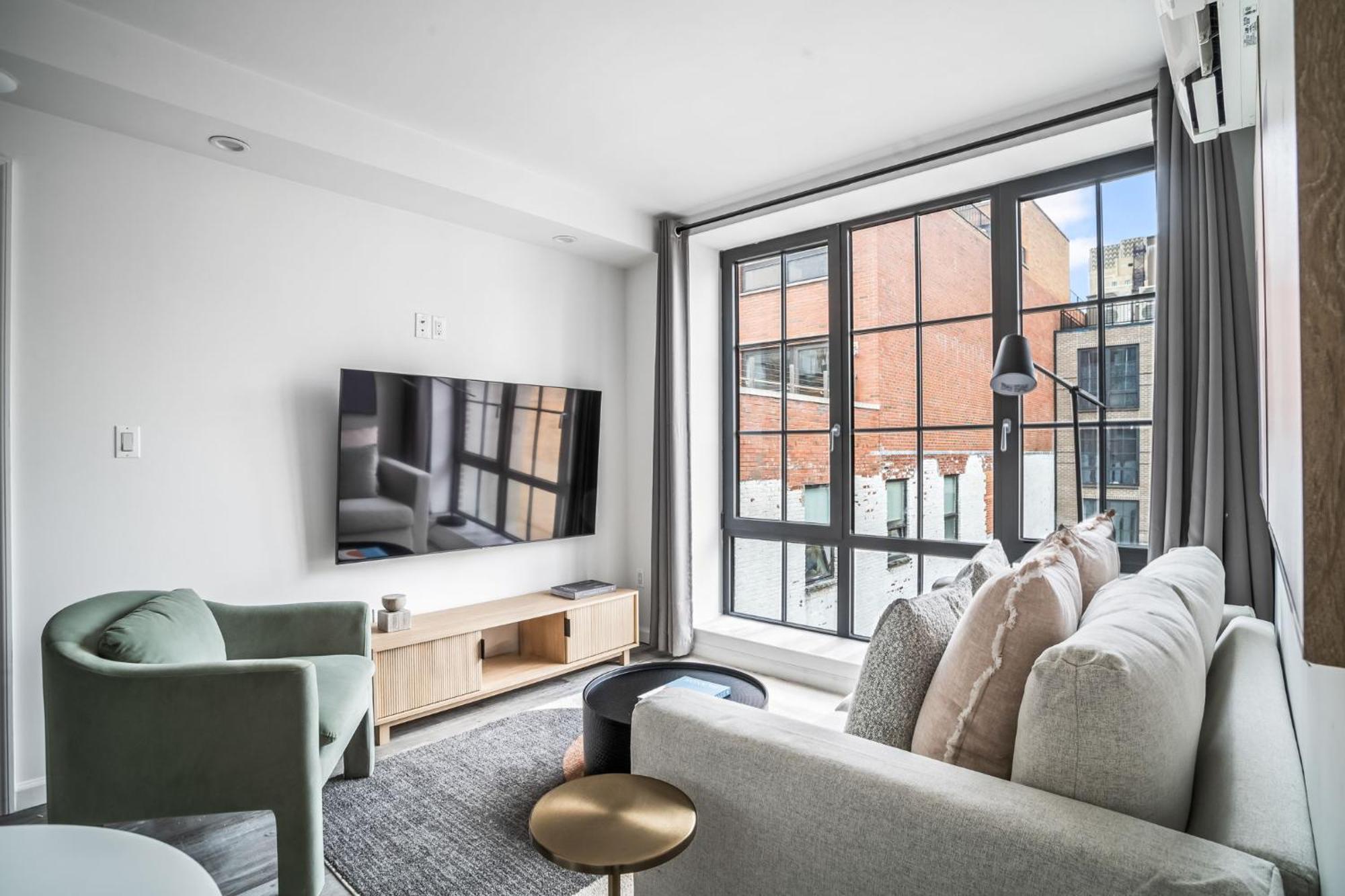 Stunning Modern 2bedroom Near Park And Times Square Apartment